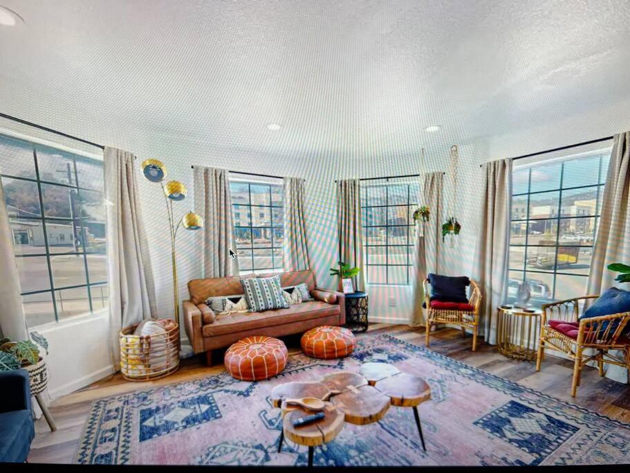 New Modern Boho Apt- Close To Yosemite Oakhurst Dış mekan fotoğraf